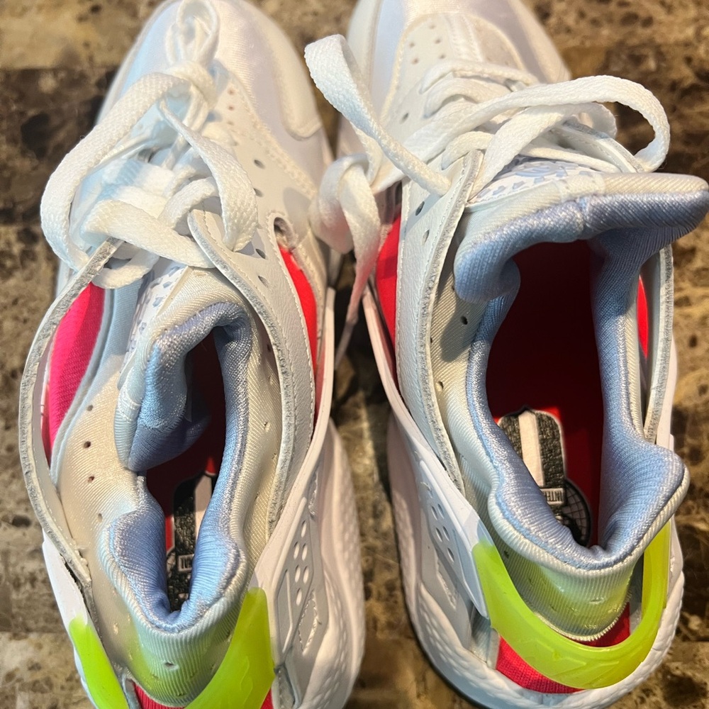 Nike White and Pink Sneakers